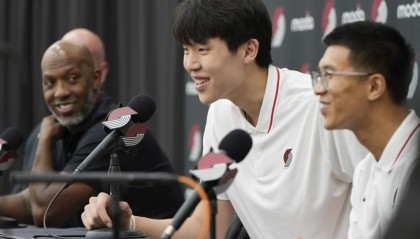 九游娱乐登录入口-杨毅：如果能给杨瀚森在NBA挑教练，我希望是比卢普斯没出事