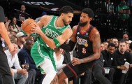 九游娱乐登录入口-塔图姆25+7马克西空砍31分 凯尔特人险胜76人2-1领先